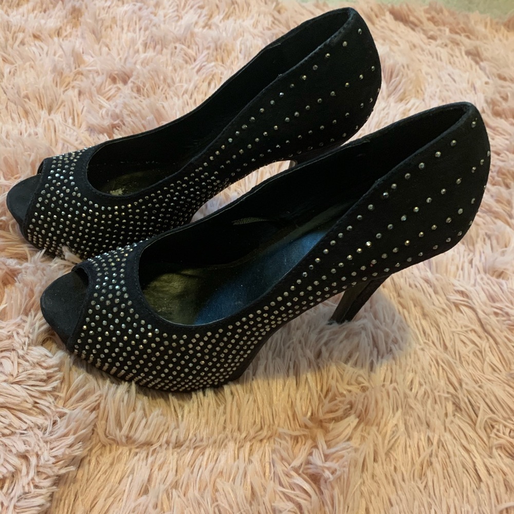 Platform Heels - Picture 2 of 3